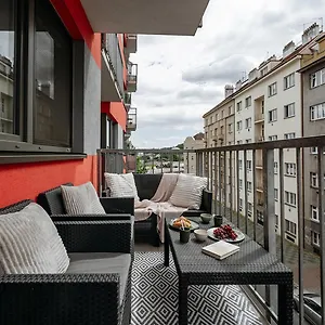  Apartament Days - Bright - Balcony - Private Parking